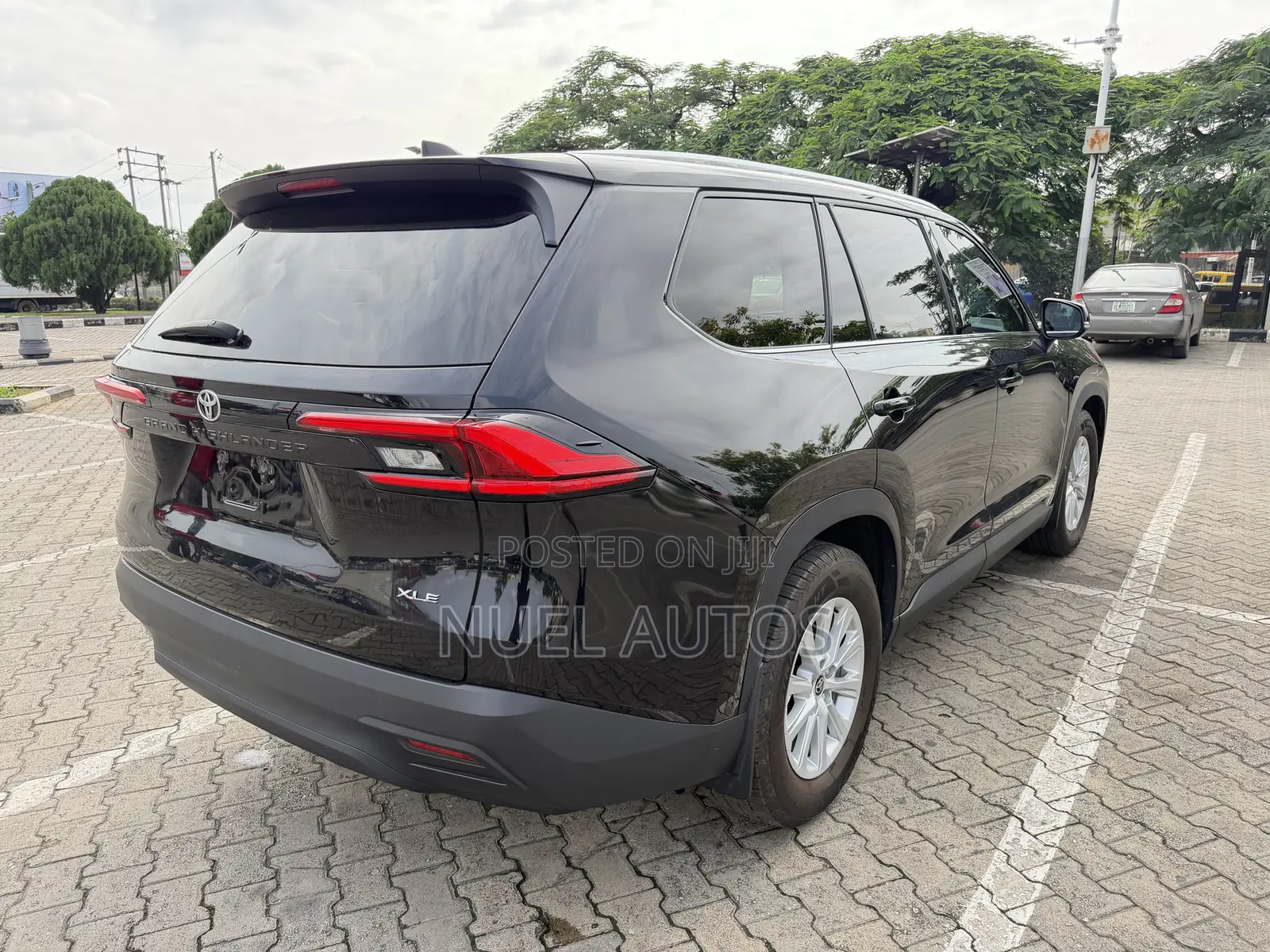 Toyota Grand Highlander XLE AWD 2024 Black