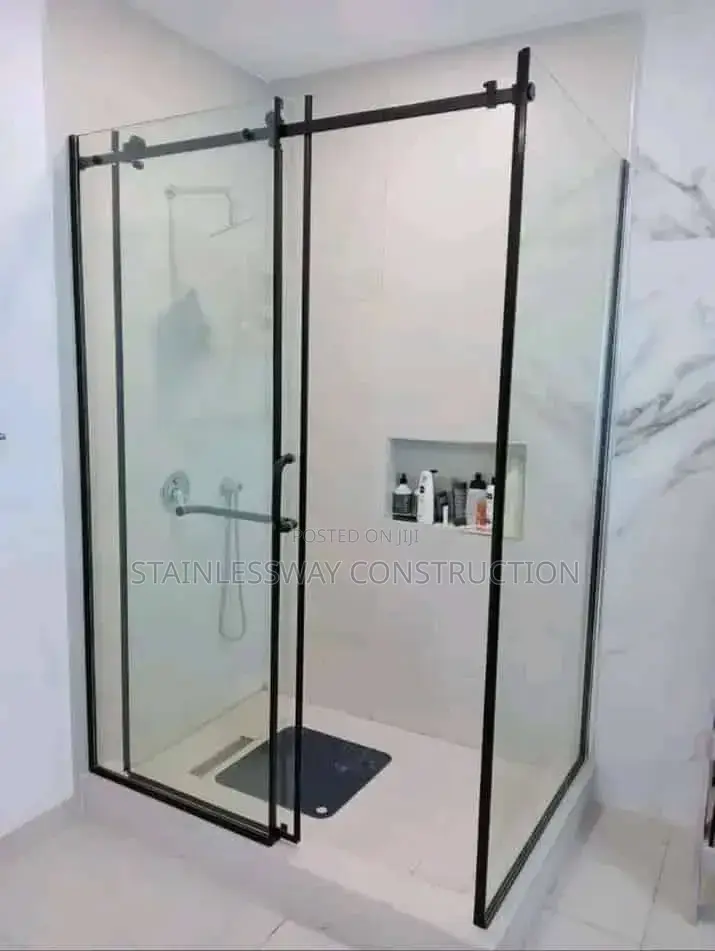 Office Glass Partitioning With Black Accessories and Borderline In