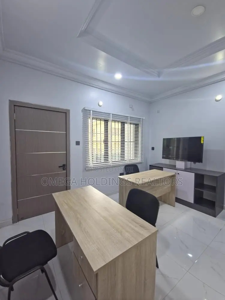 Furnished 3bdrm Block of Flats in New Bodija for rent