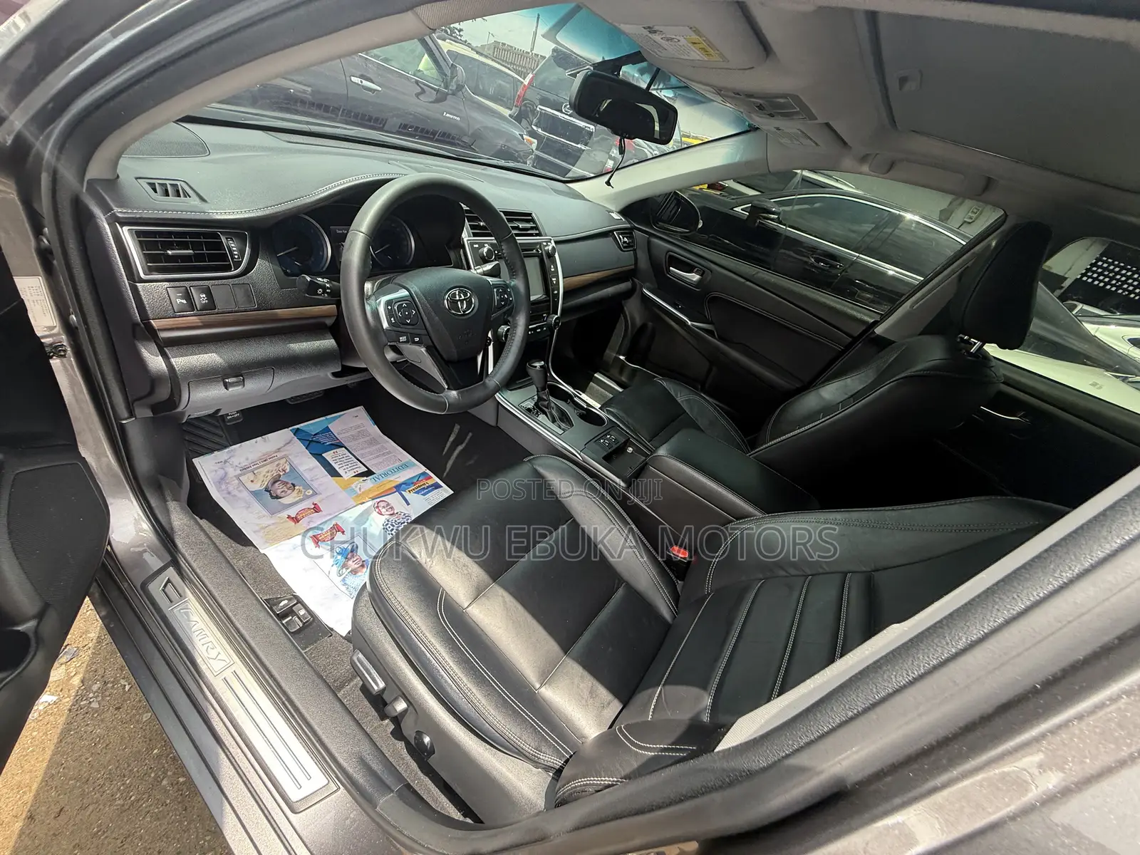 Toyota Camry XLE 4dr Sedan (2.5L 4cyl 6A) 2017 Gray