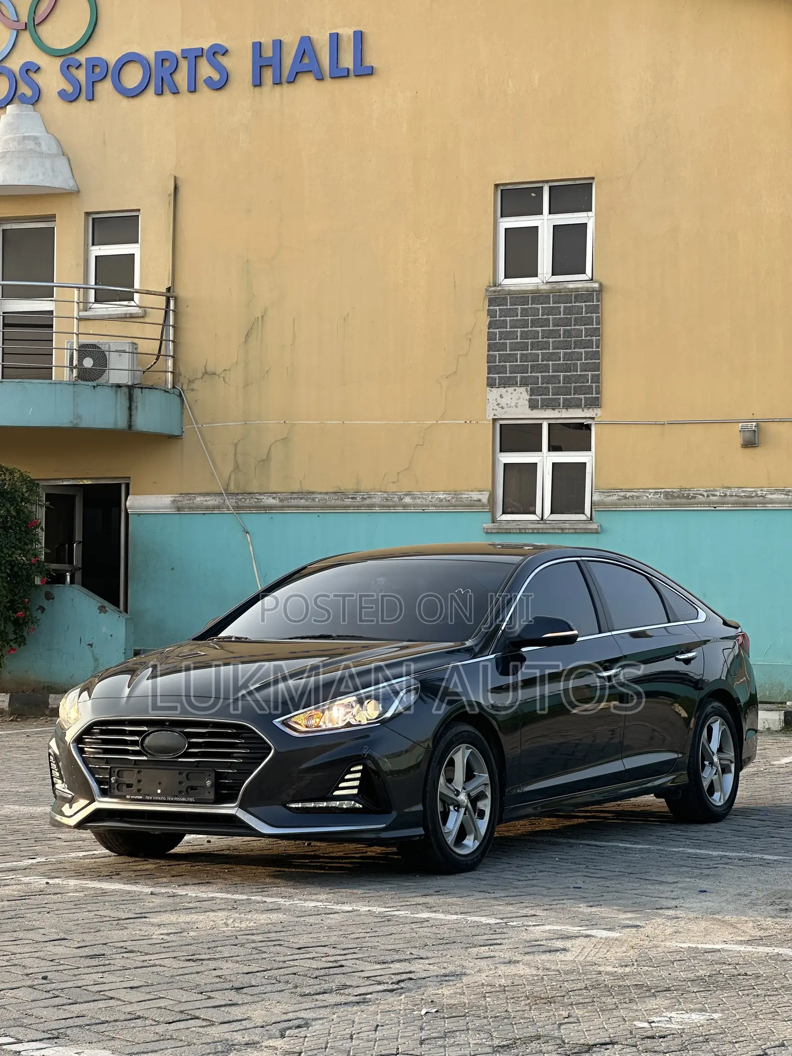 Hyundai Sonata Sport 2.0T Sedan FWD (2.0L 4cyl 6A) 2017 Gray
