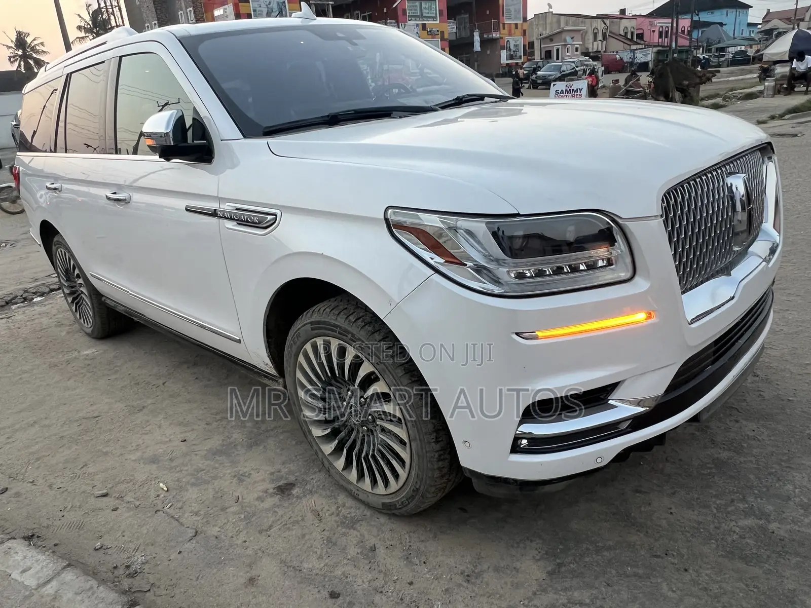 Lincoln Navigator L 2023 White
