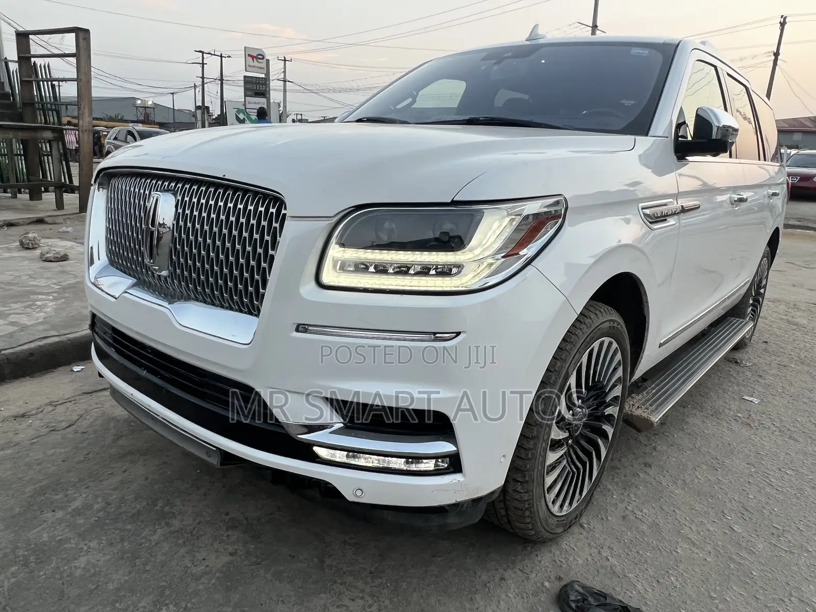 Lincoln Navigator L 2023 White