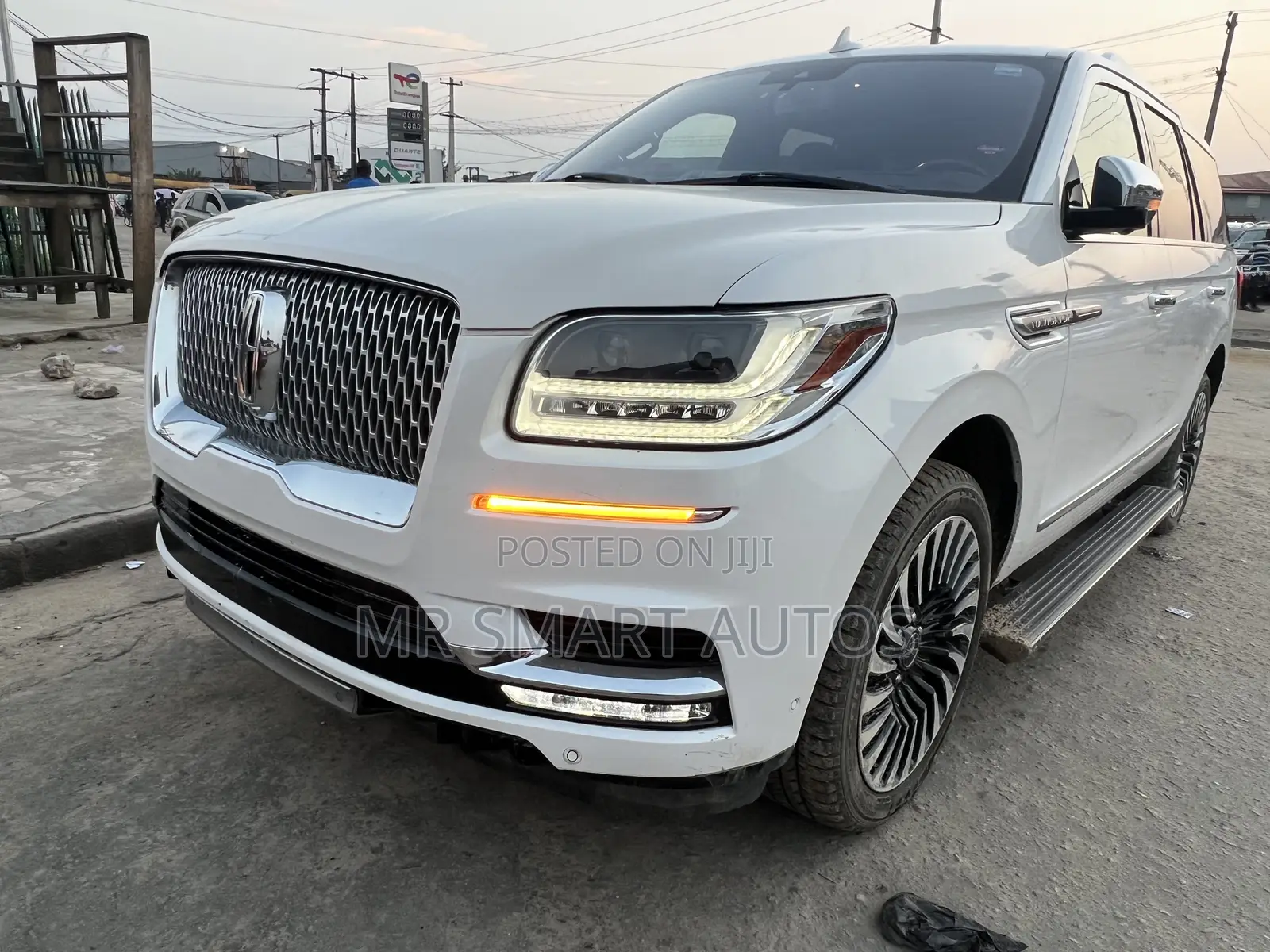 Lincoln Navigator L 2023 White