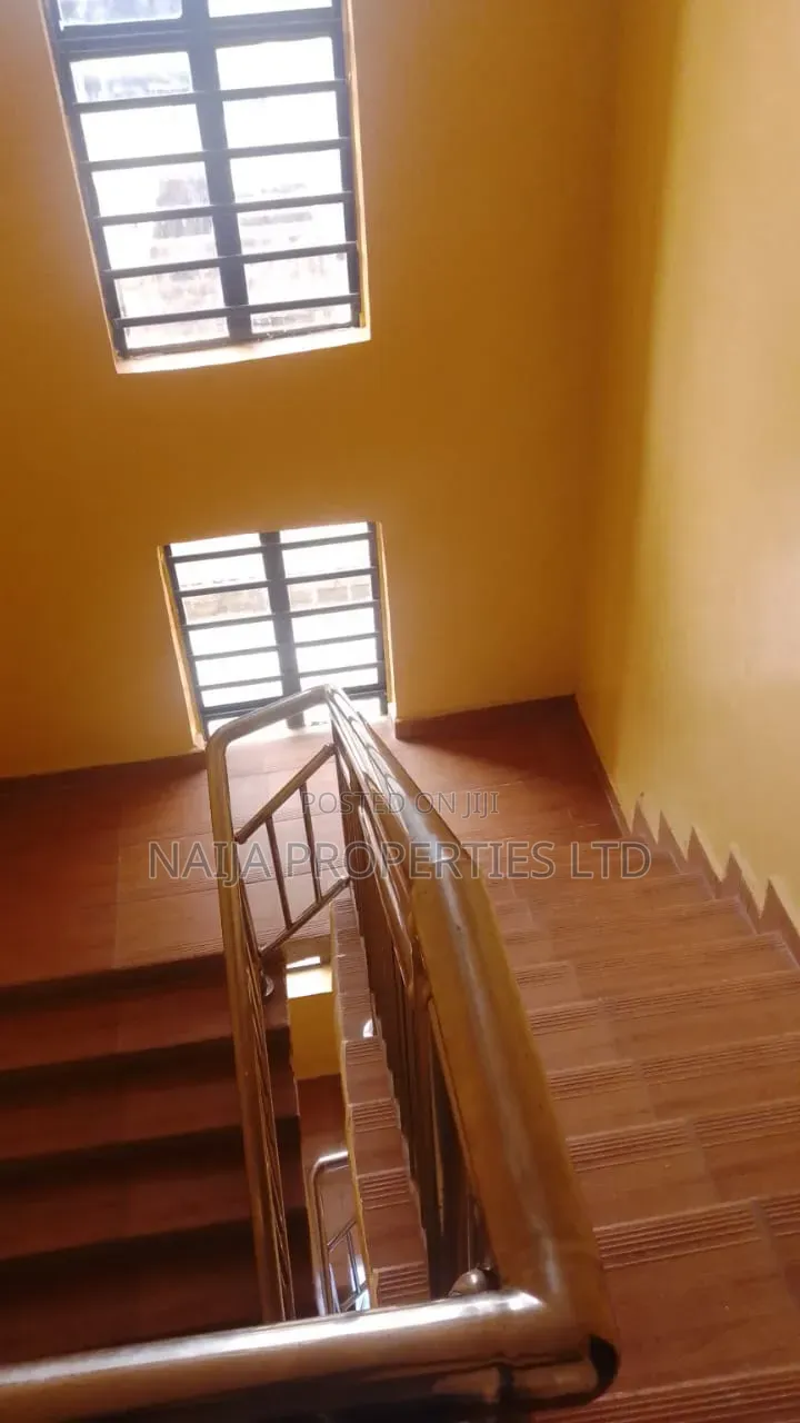2bdrm Apartment in Ogunfayo, Awoyaya for rent