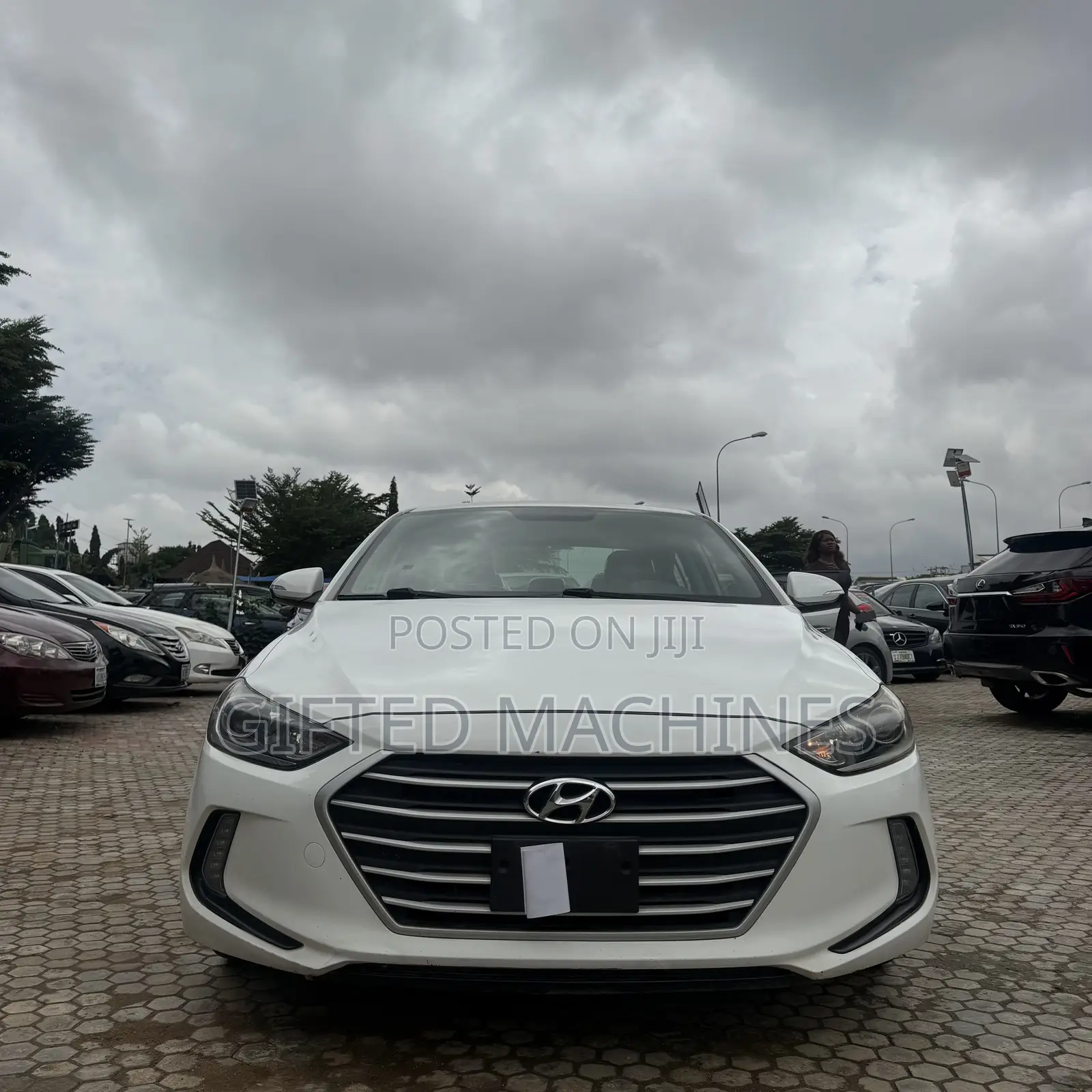 Hyundai Elantra 2019 White