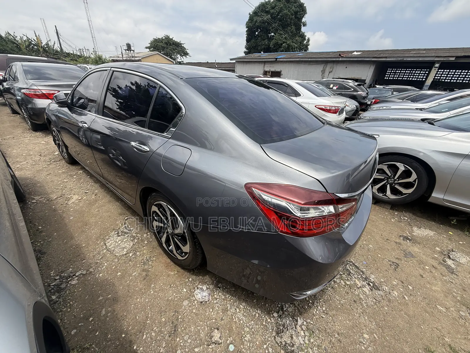 Honda Accord EX-L 4dr Sedan FWD (2.4L 4cyl 2A) 2017 Gray