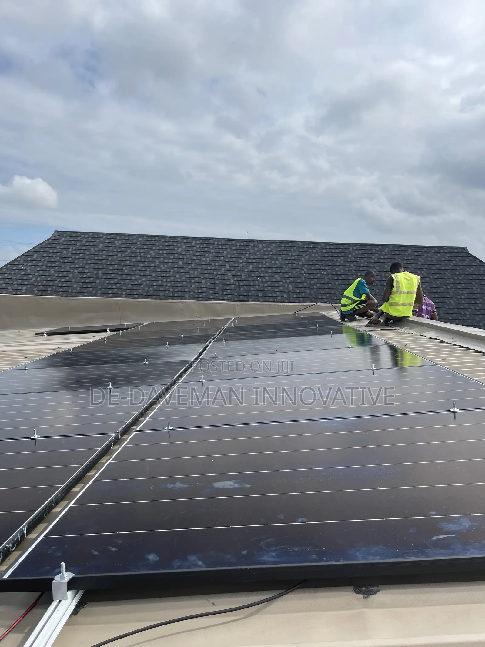 30kwh Lithium Battery, 12Kva Inverter With Solar Panel
