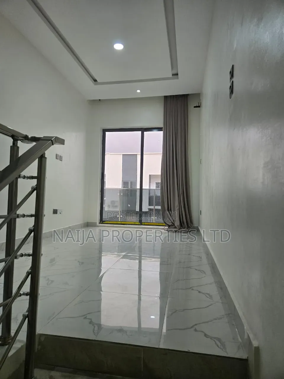 Furnished 2bdrm Townhouse / Terrace in Blenco, Sangotedo for rent