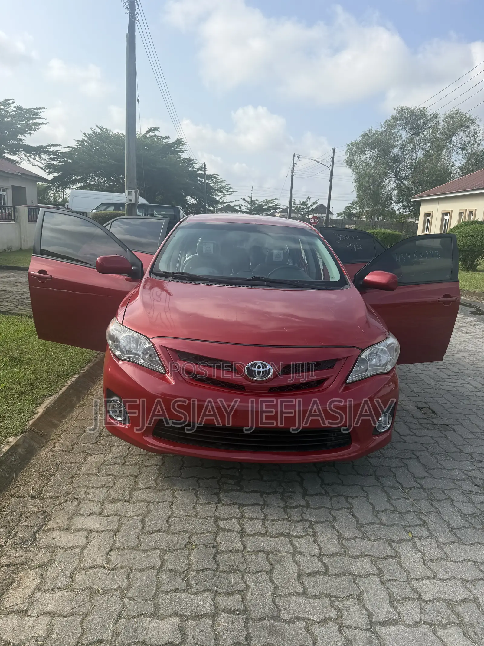 Toyota Corolla LE 4dr Sedan (1.8L 4cyl 4A) 2012 Red