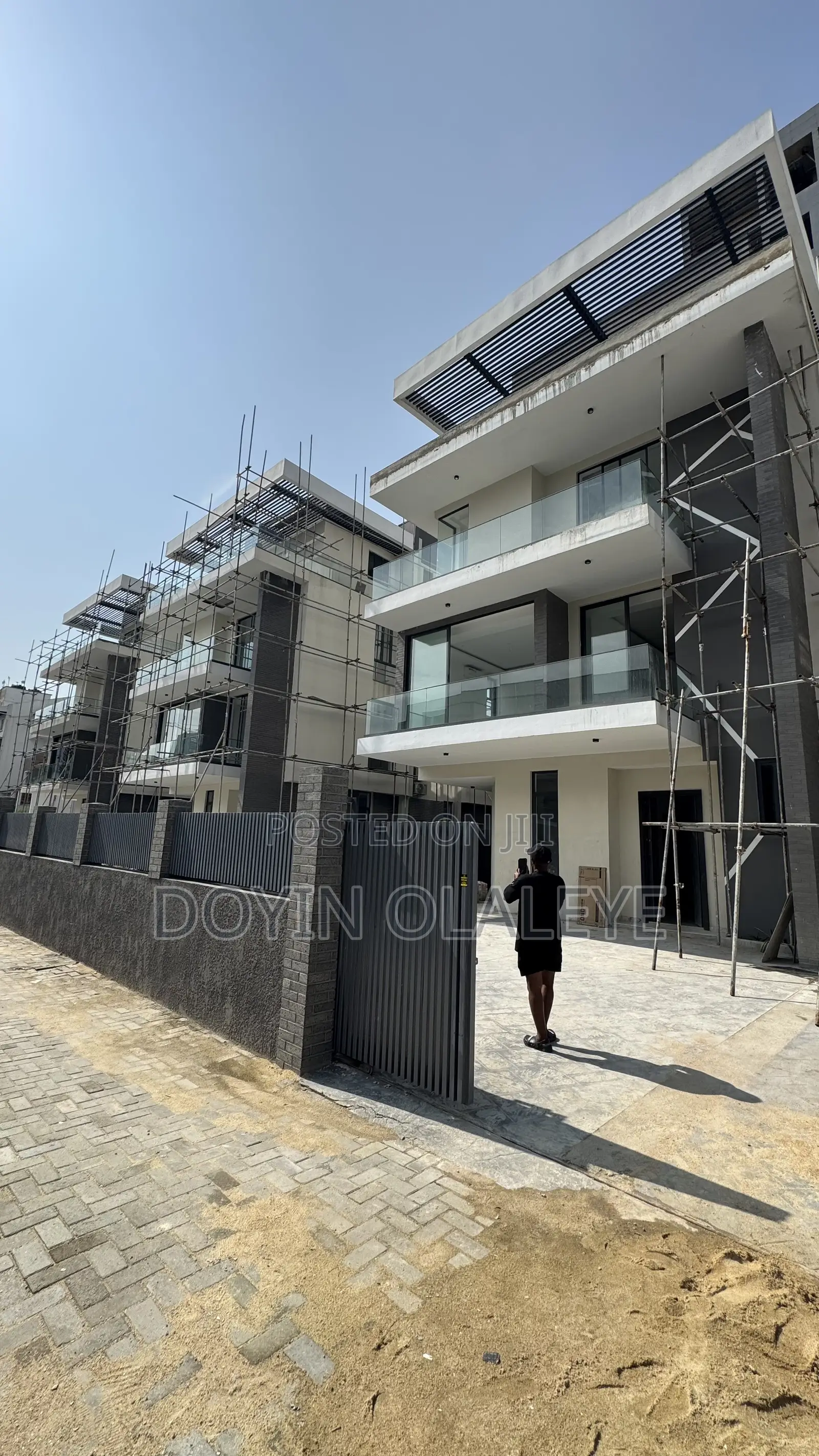 5bdrm Villa in Banana Island for sale