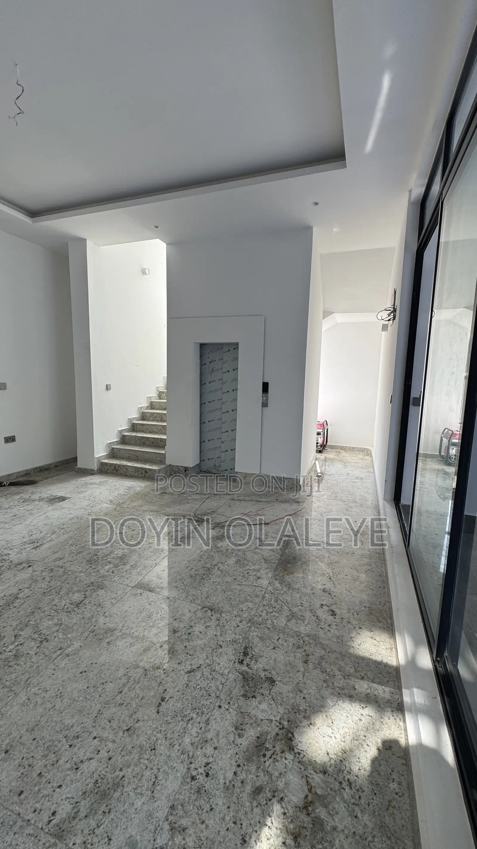 5bdrm Villa in Banana Island for sale