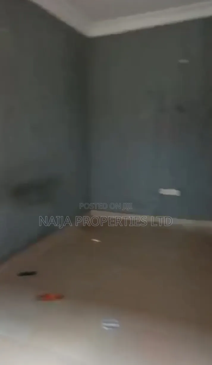 Mini Flat in Lakowe Golf Rd for rent