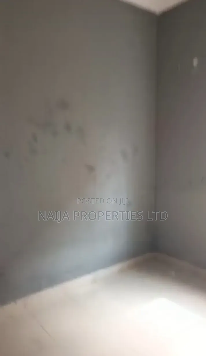 Mini Flat in Lakowe Golf Rd for rent