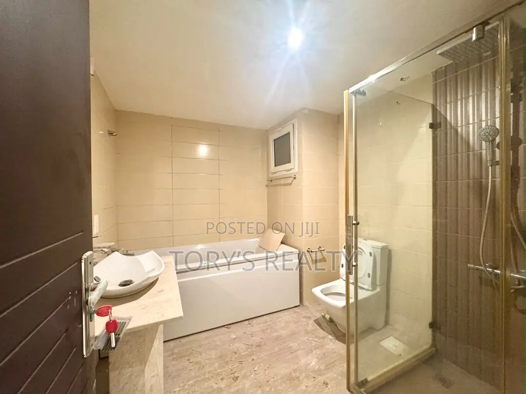 3bdrm Apartment in Banana Island for rent