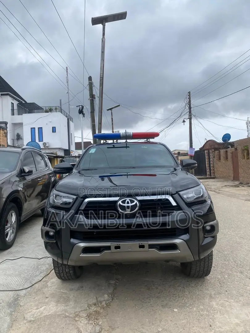 Toyota Hilux 2023 Black