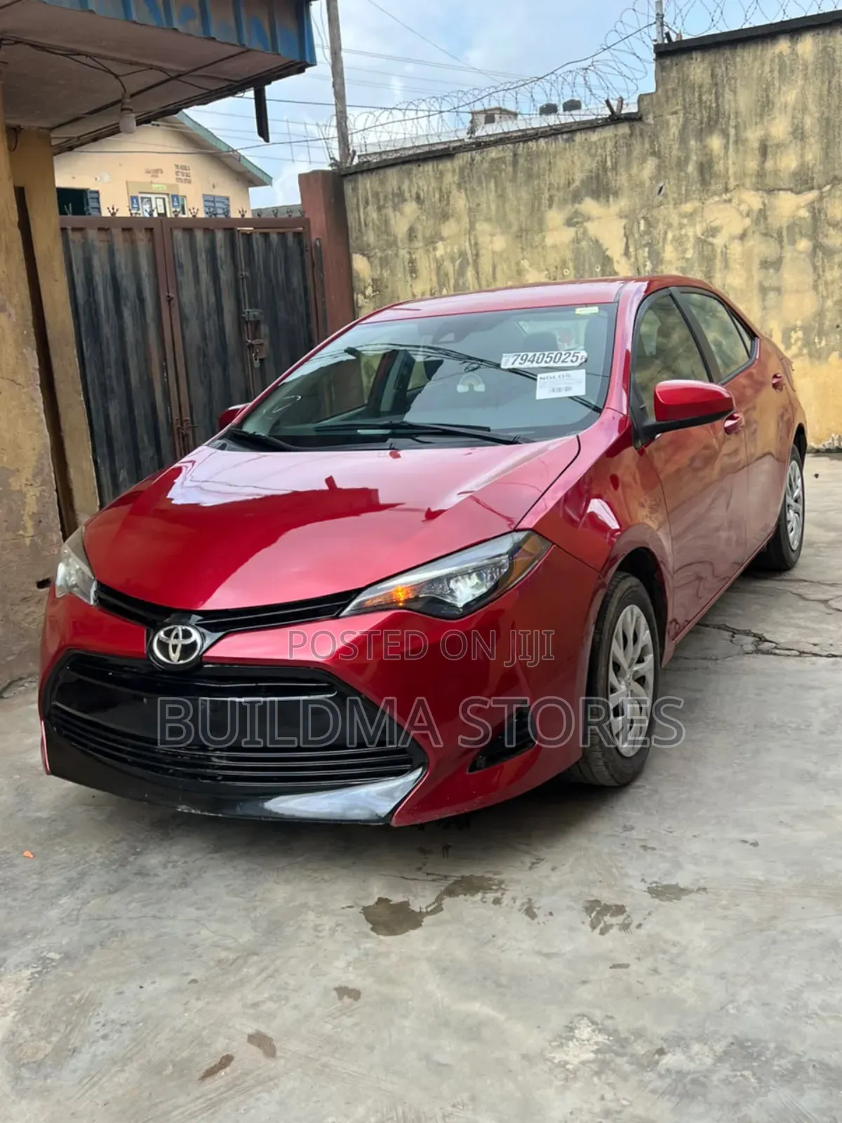 Toyota Corolla LE Eco (1.8L 4cyl 2A) 2018 Red