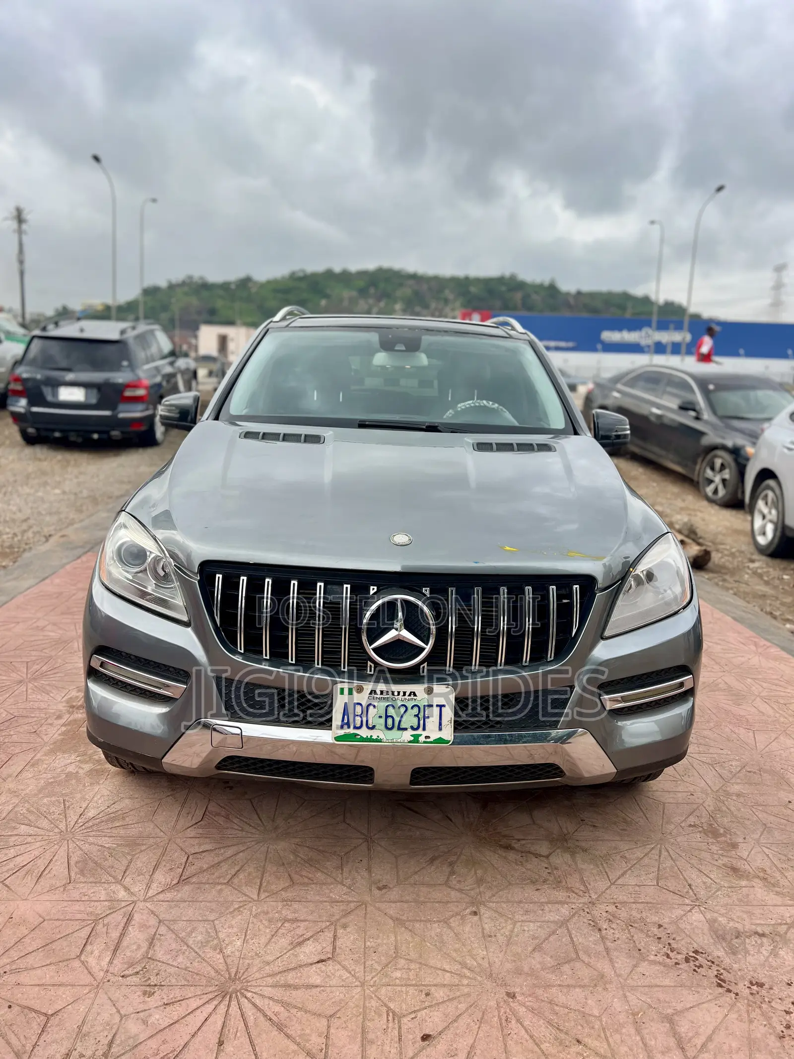 Mercedes-Benz M Class 2012 Gray