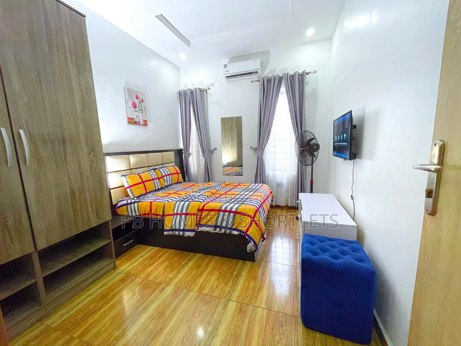 Tastefully Furnished 2 Bedroom Apartment