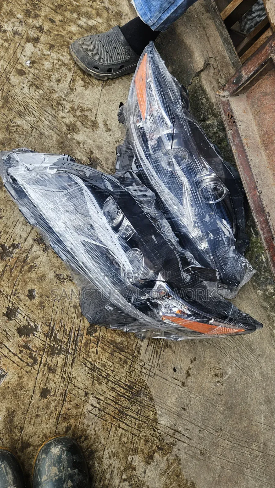 Headlight Lexus ES350 2018