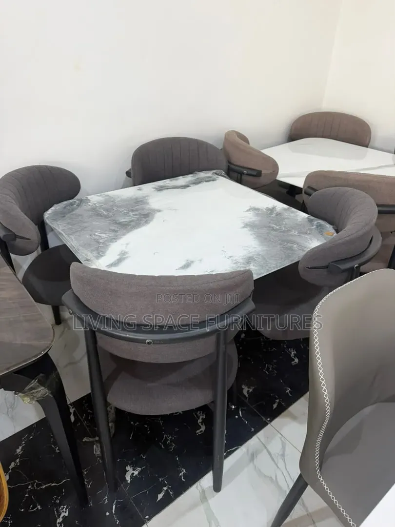 Dining Table With 4 Solid Chairs