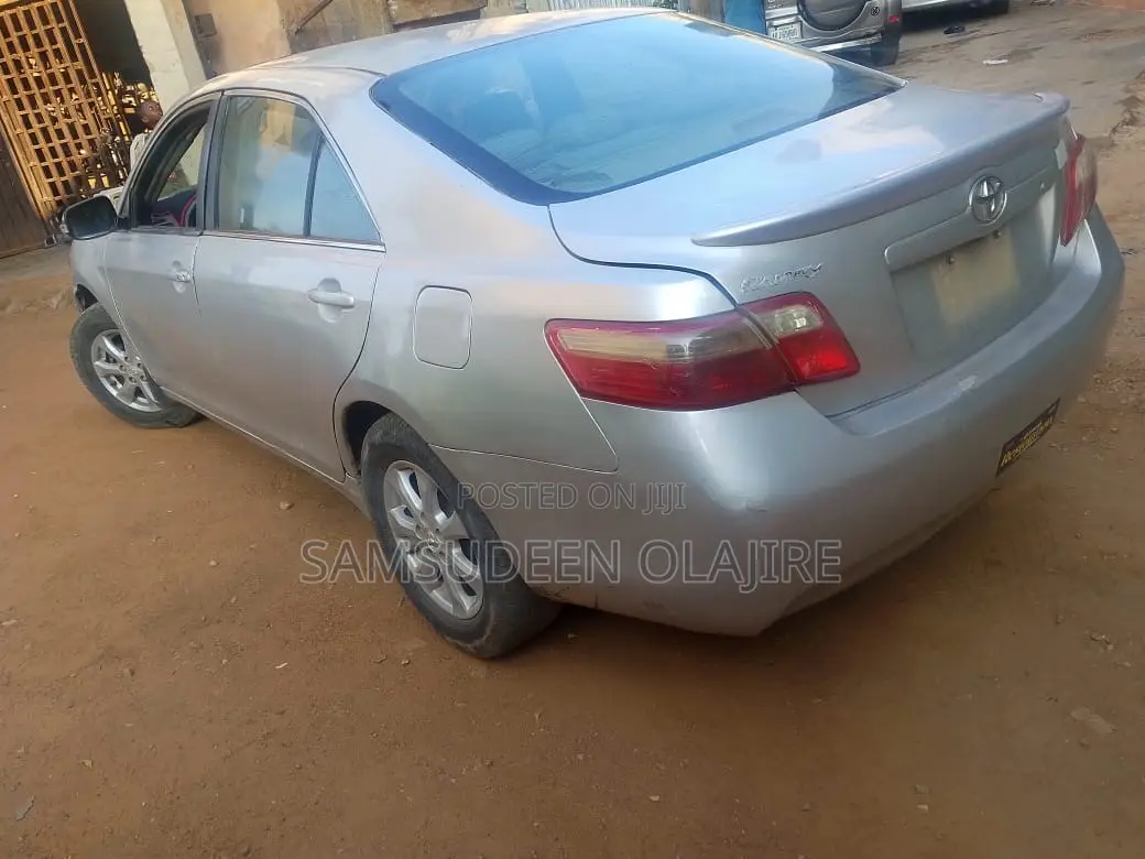 Toyota Camry 2008 Silver