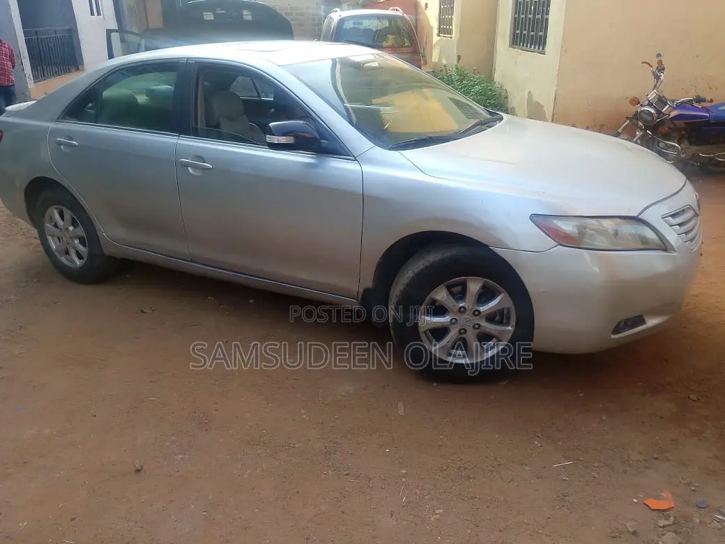 Toyota Camry 2008 Silver
