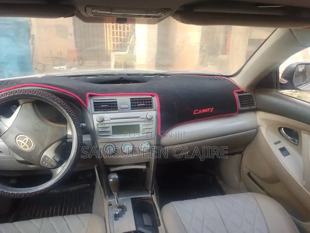 Toyota Camry 2008 Silver