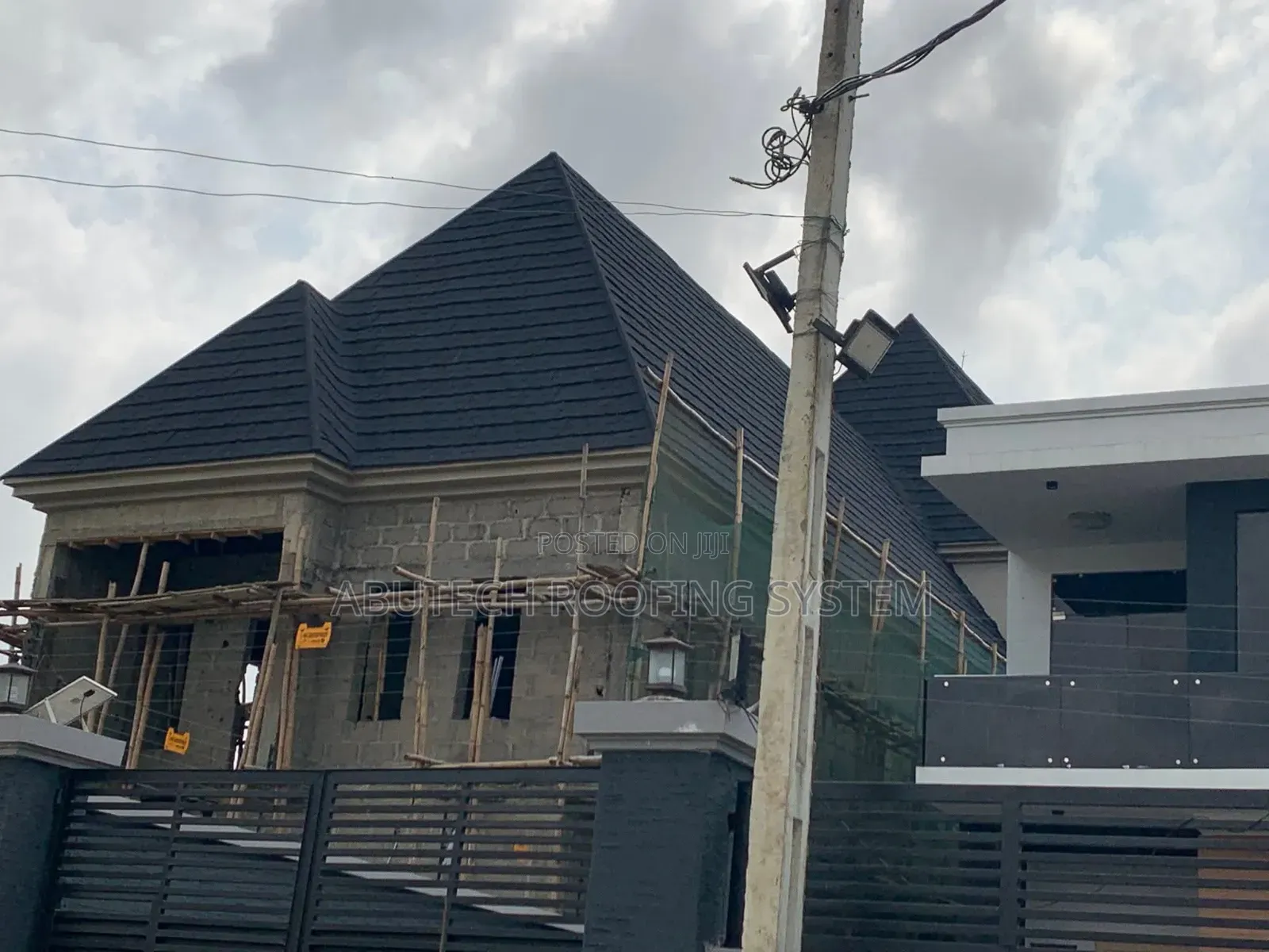 Black Shingles Gerrald New-Zealand Stone Coated Roofing Project