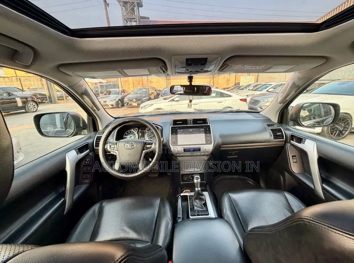 Toyota Land Cruiser Prado 4.0 2019 Black