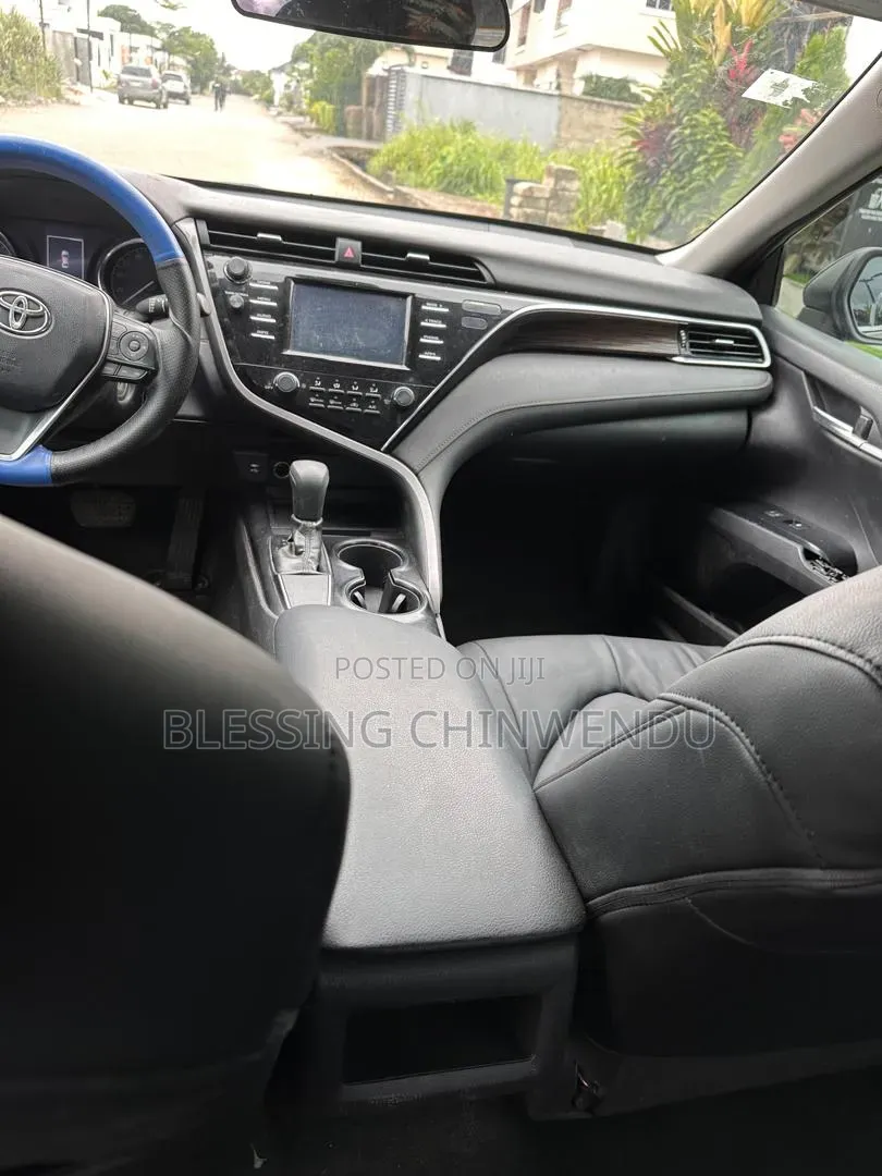 Toyota Camry 2018 Black
