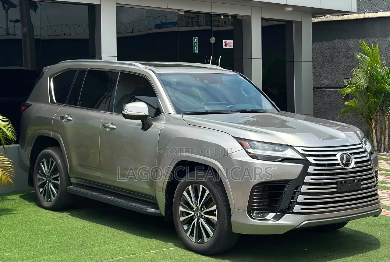 Lexus LX 600 2022 Silver