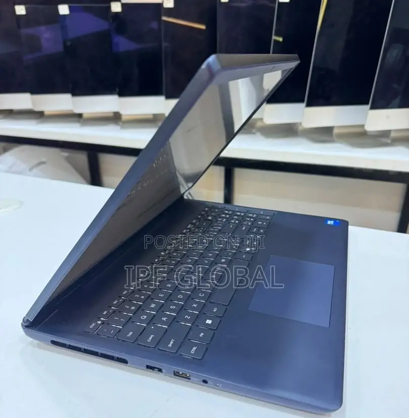 Laptop Alienware 16 Aurora 32GB Intel Core 7 SSD 1T