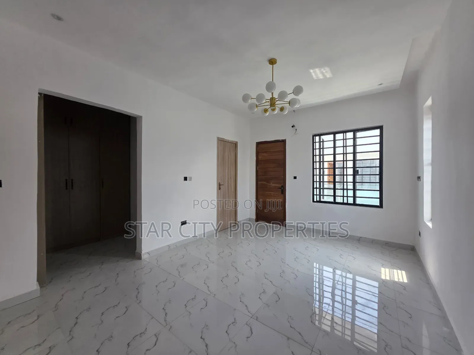 4bdrm Townhouse/Terrace in Royal Pine Estate for sale