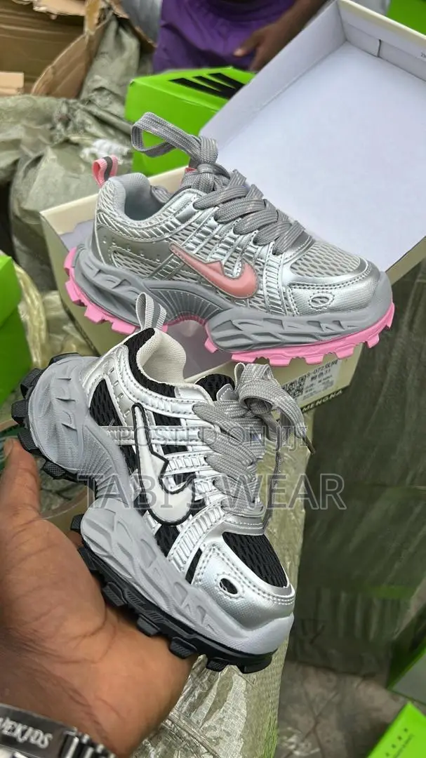 Children Character Sneaker for Boy