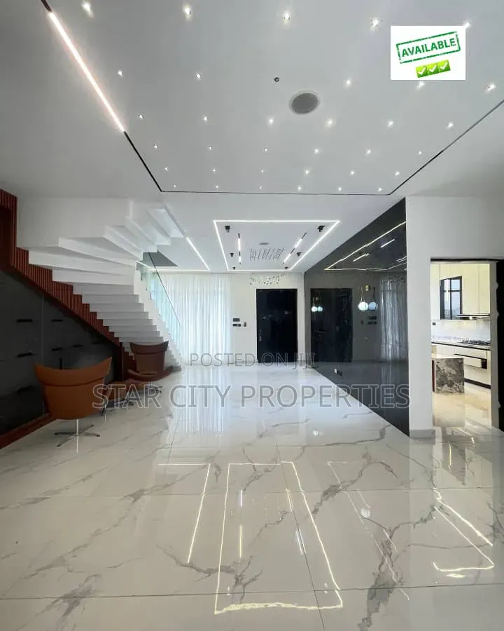 5bdrm Townhouse/Terrace in Freedom Way Lekki for sale