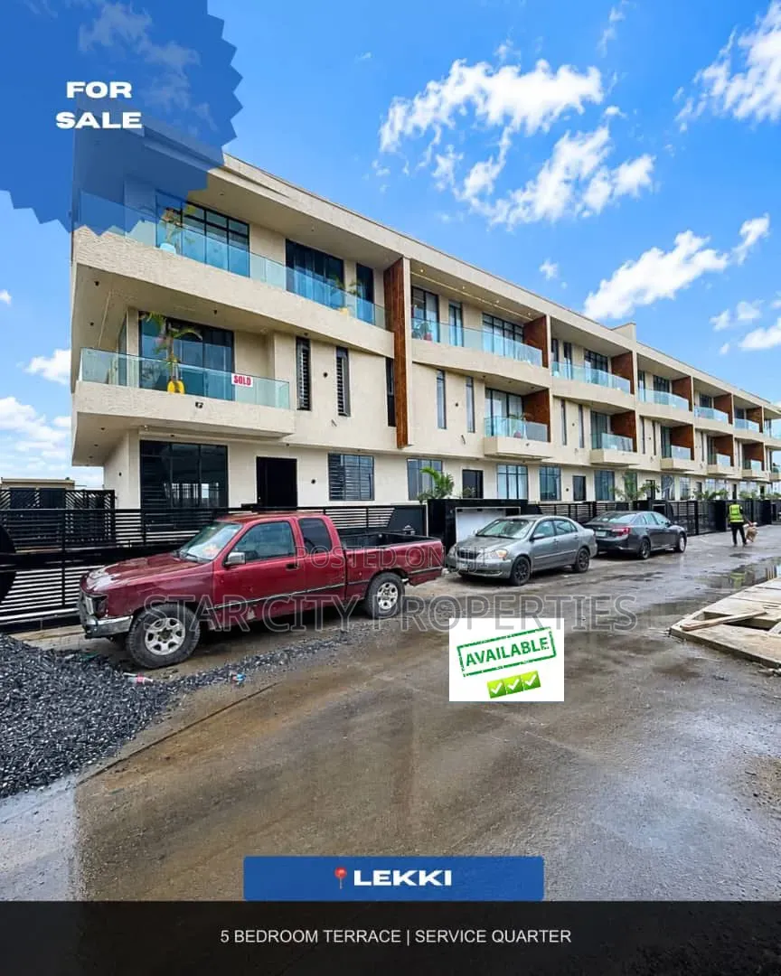 5bdrm Townhouse/Terrace in Freedom Way Lekki for sale