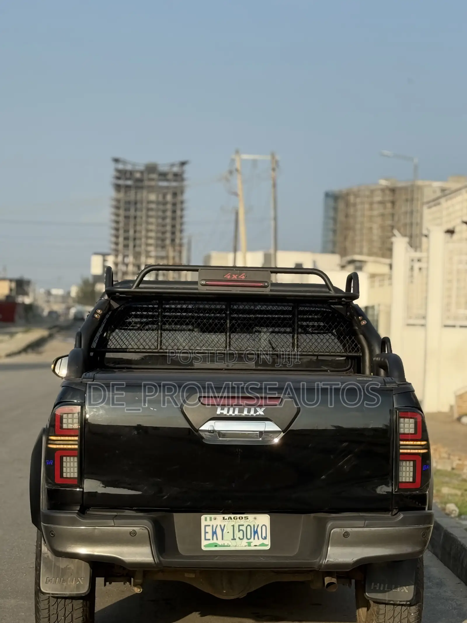 Toyota Hilux 2019 Black