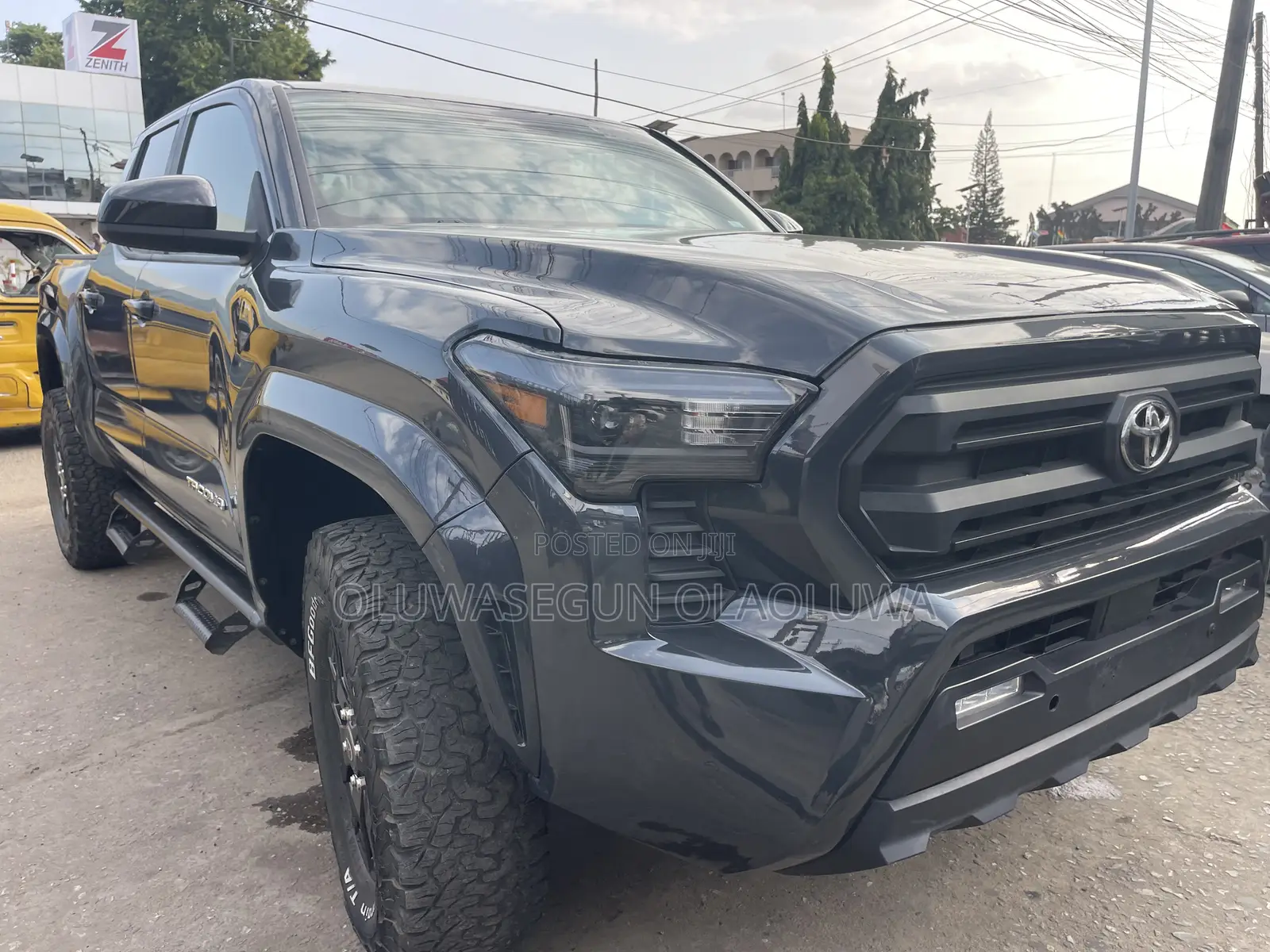 Toyota Tacoma SR5 Double Cab 6' Bed AT 2024 Gray