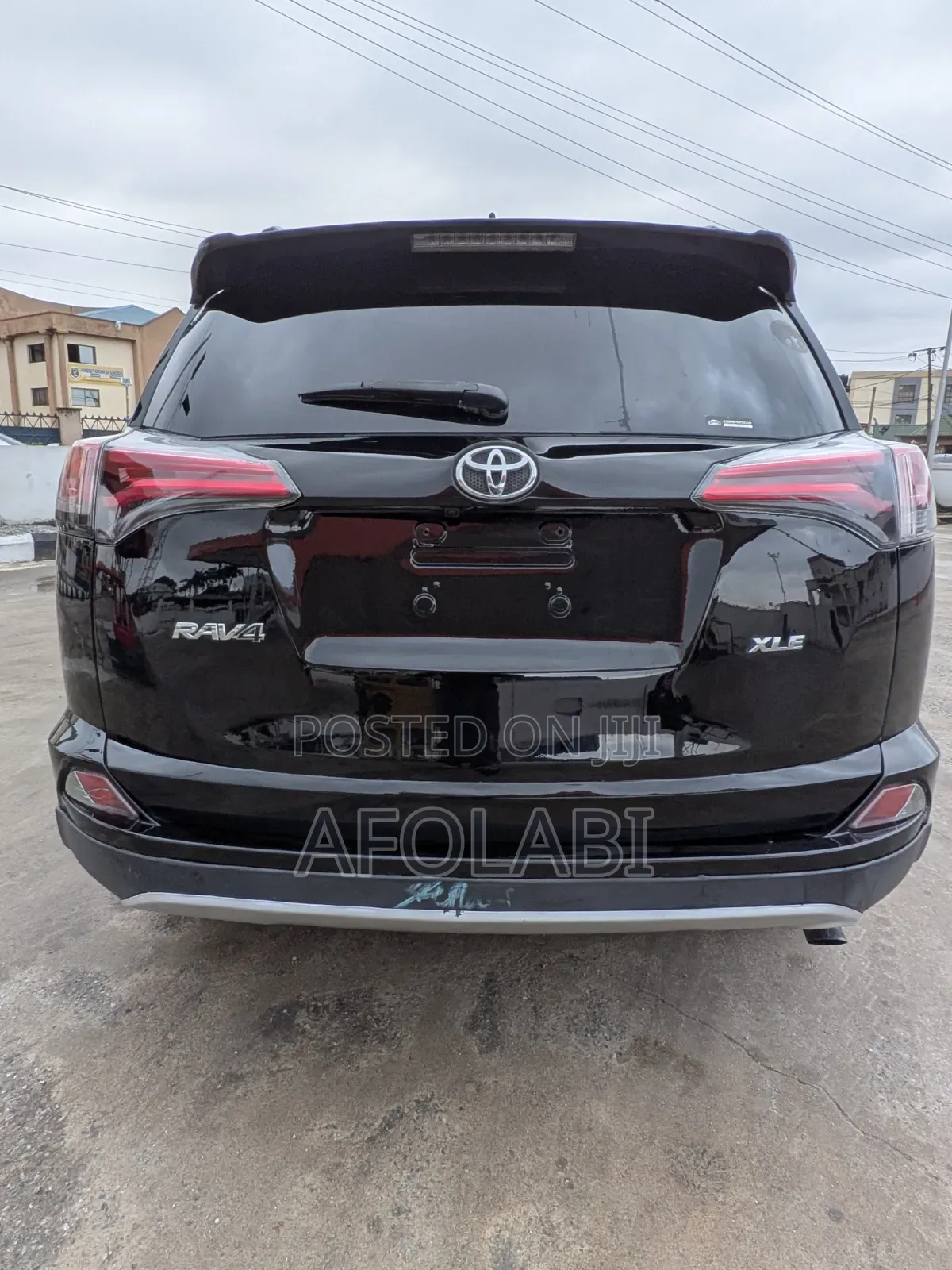 Toyota RAV4 XLE 4dr SUV (2.5L 4cyl 6A) 2018 Black