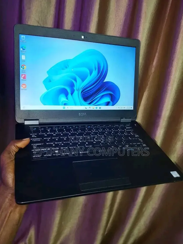 Laptop Dell Precision 5470 8GB Intel Core i5 SSD 256GB