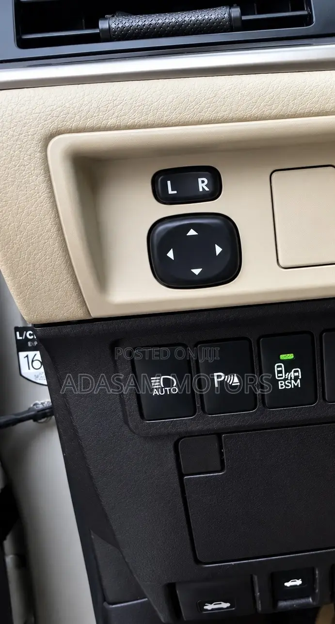 Lexus ES 350 FWD 2016 Gold