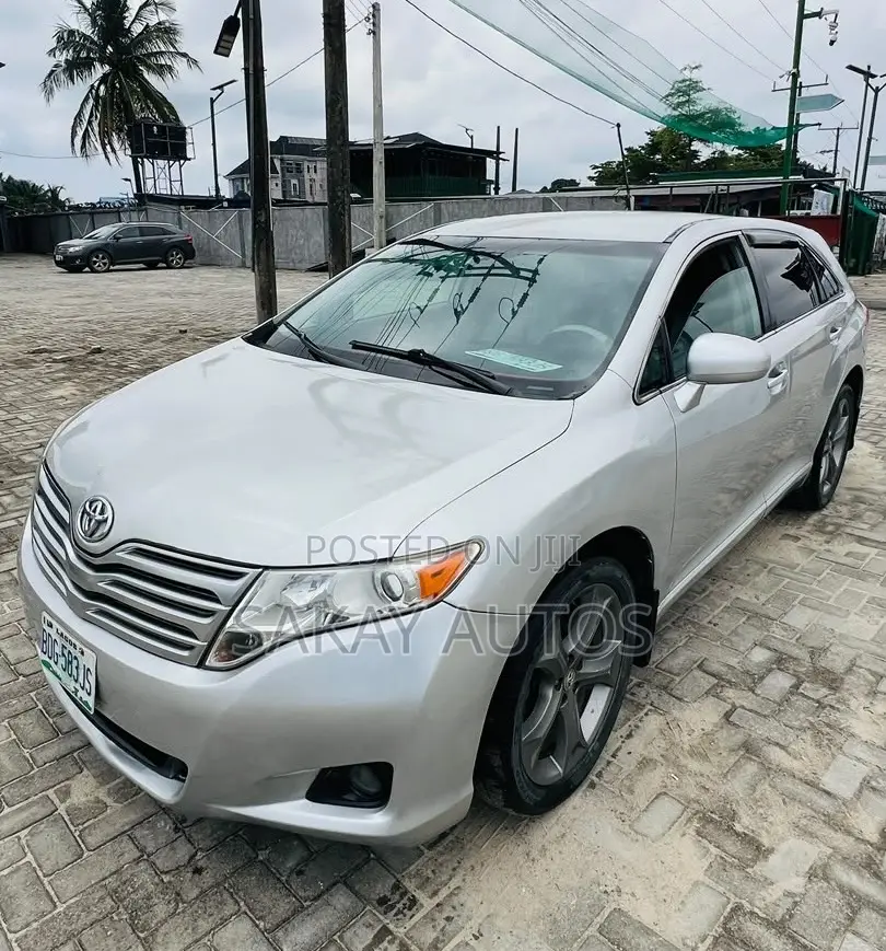 Toyota Venza 2012 Silver