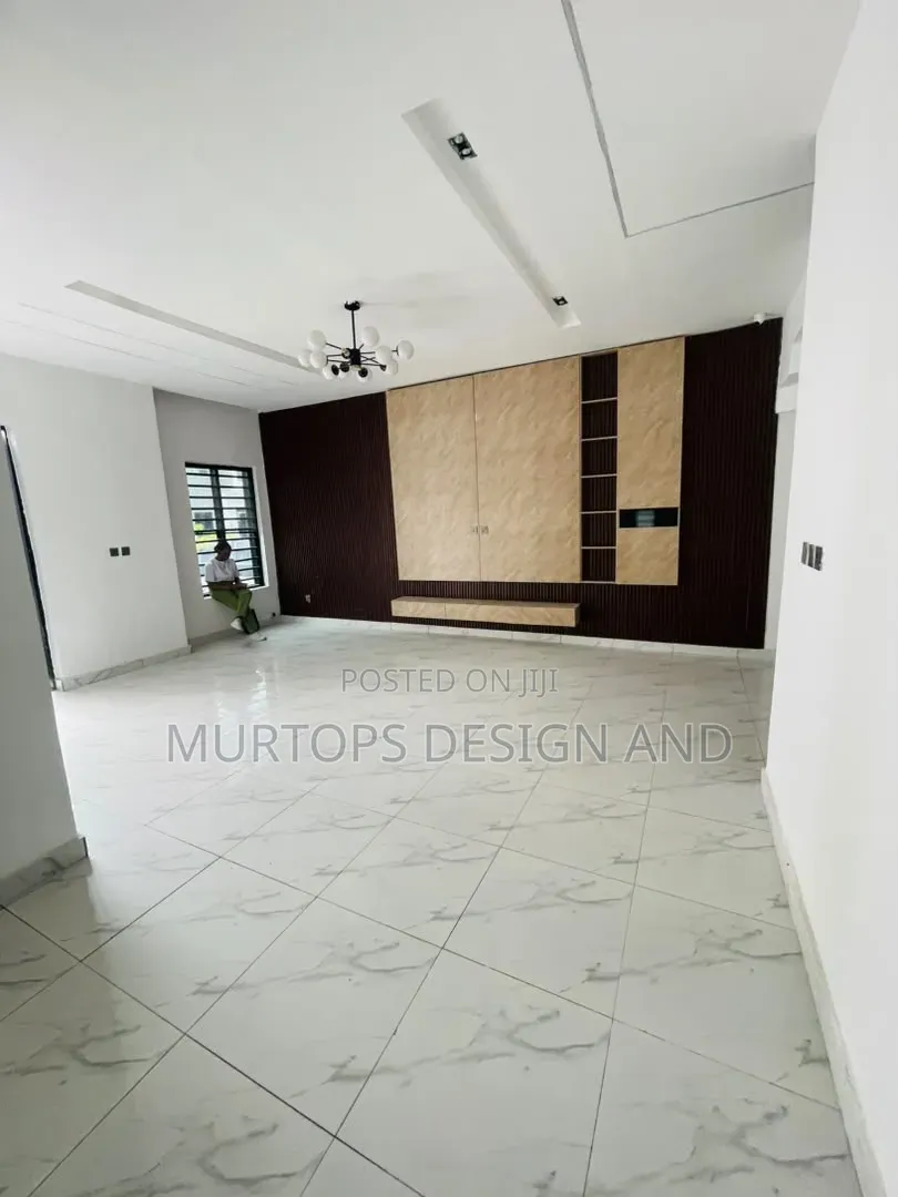 4bdrm Duplex in Lekki Phase 2 for rent
