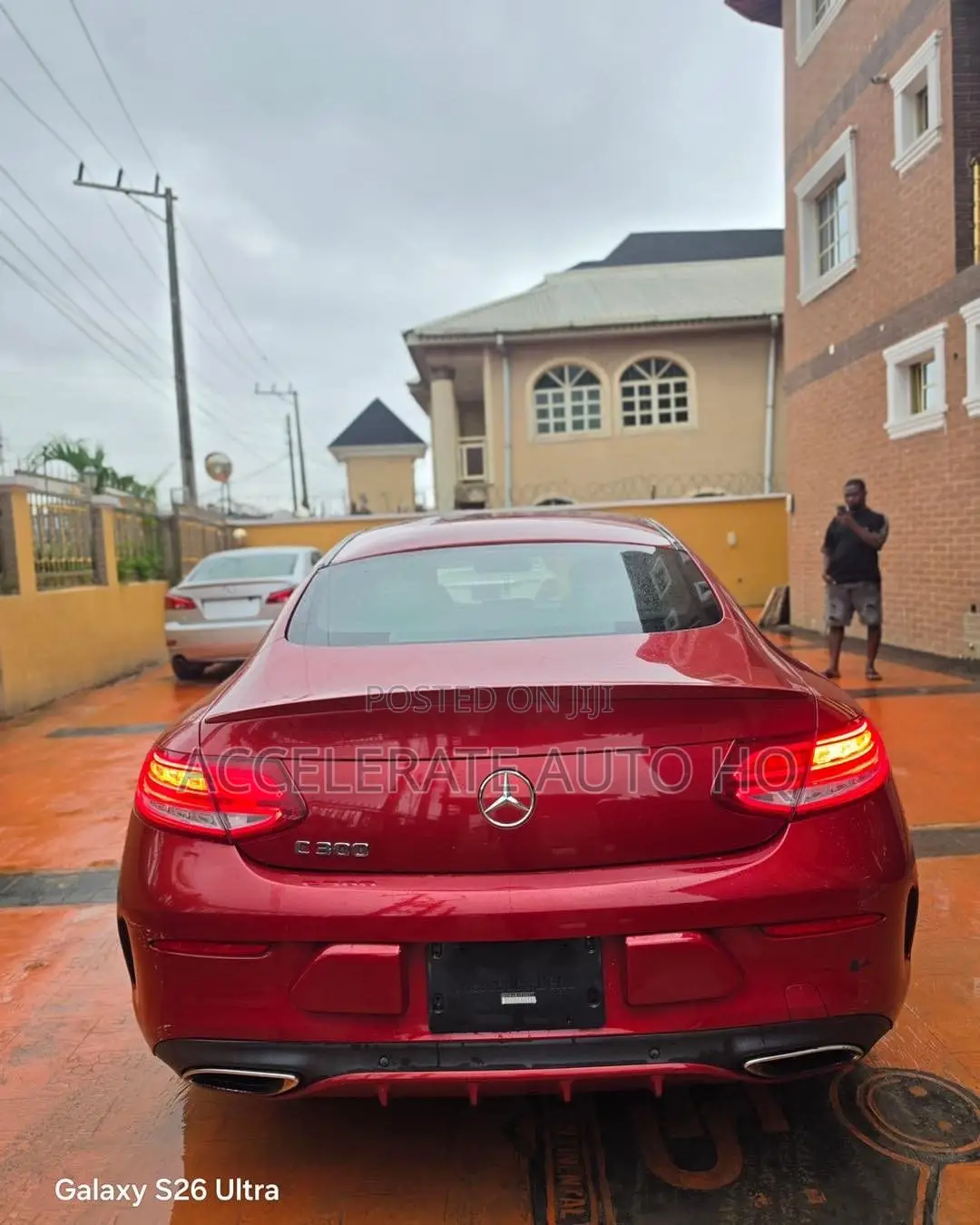 Mercedes-Benz C300 Base 4Matic Coupe AWD (2.0L 4cyl 7A) 2017 Red