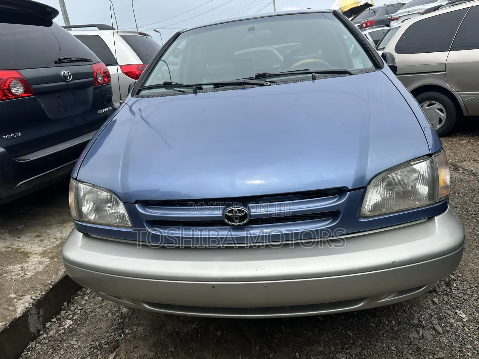 Toyota Sienna XLE 1999 Blue