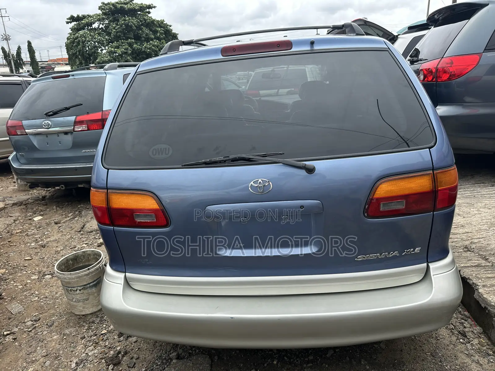 Toyota Sienna XLE 1999 Blue