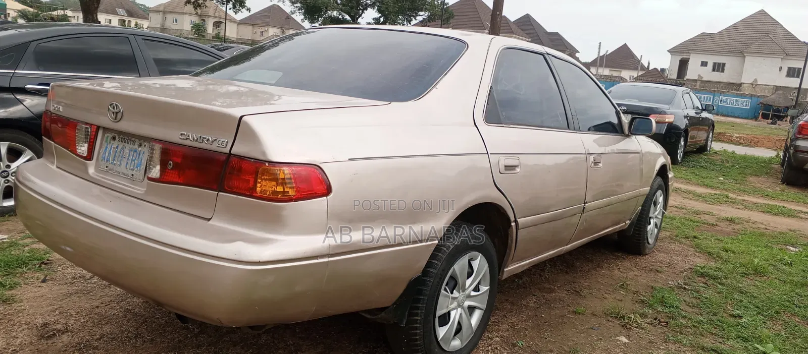 Toyota Camry 2022 Gold