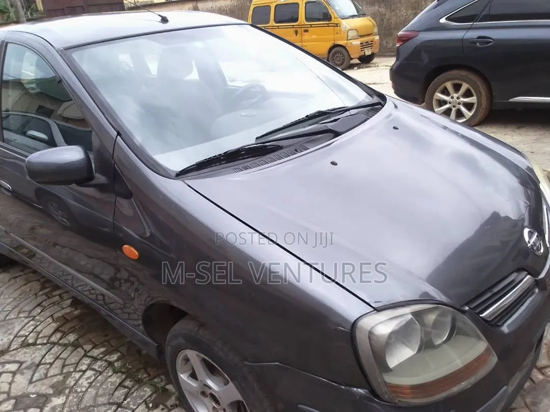 Nissan Almera Tino 2002 Gray