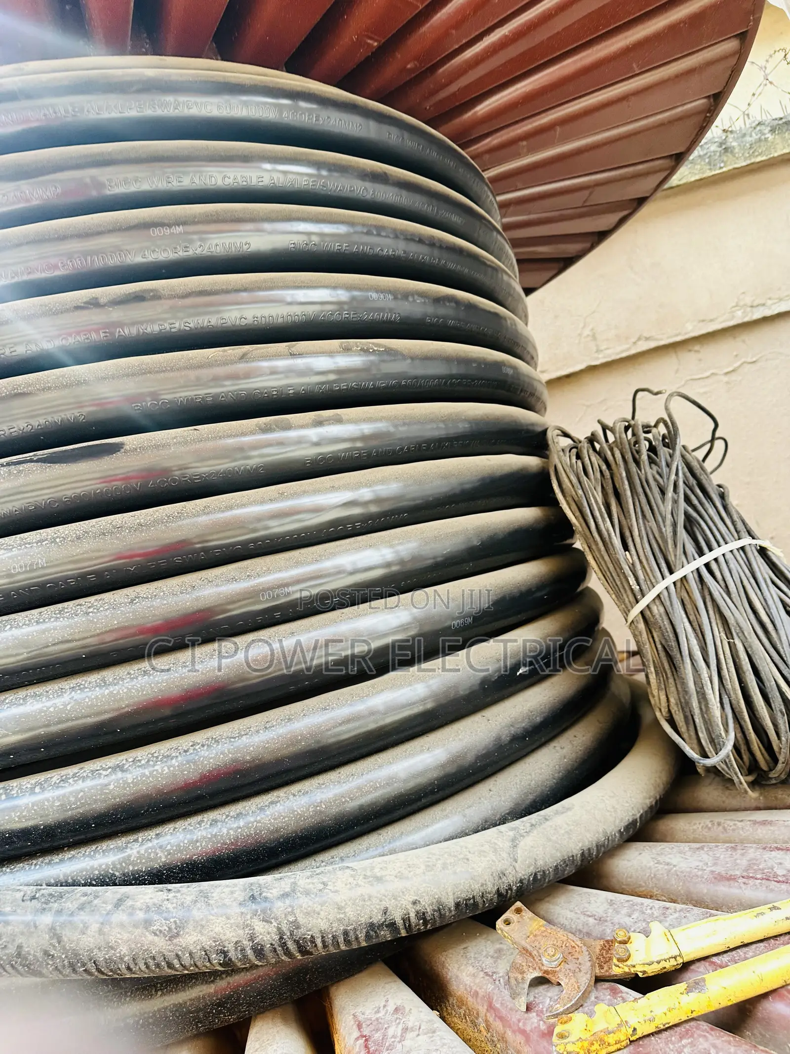 240mm 4 Core Aluminum Armored Cable